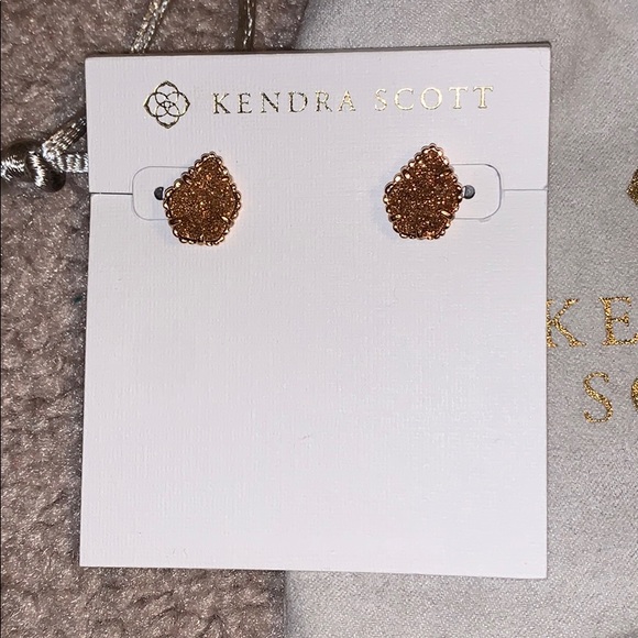 Kendra Scott Earrings - Picture 2 of 4